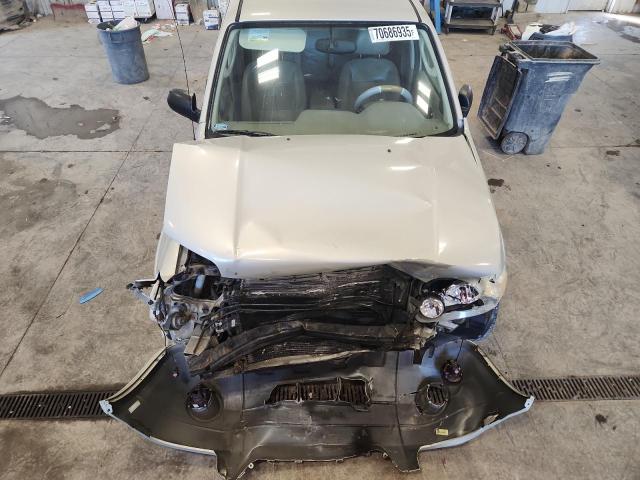Photo 5 from auction – 2005 FORD ESCAPE LIM with VIN 1FMCU04125KA83247