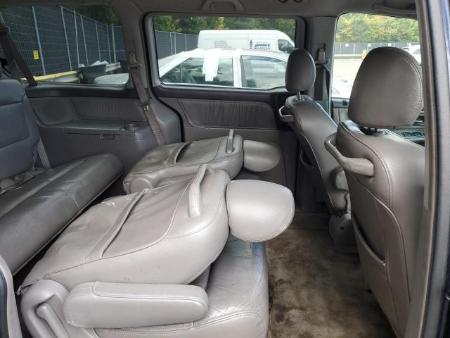 Photo 11 from auction – 2004 HONDA ODYSSEY EX with VIN 5FNRL18944B103842