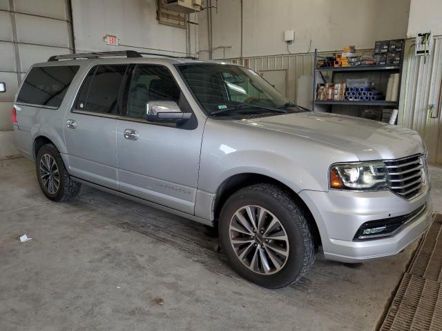 Photo 4 from auction – 2016 LINCOLN NAVIGATOR with VIN 5LMJJ3JT2GEL00530