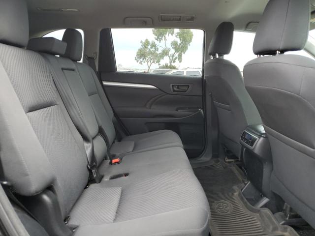Photo 10 from auction – 2018 TOYOTA HIGHLANDER with VIN 5TDBZRFHXJS877061