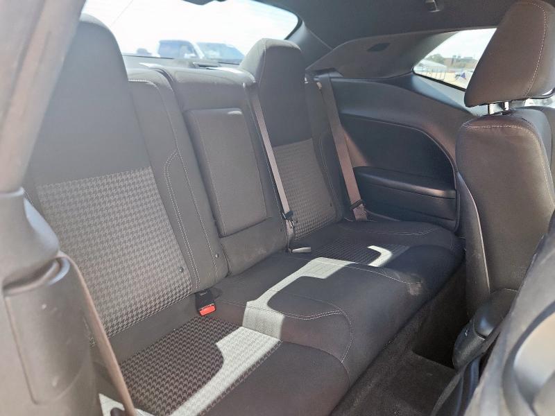 Photo 10 from auction – 2015 DODGE CHALLENGER with VIN 2C3CDZAGXFH816319