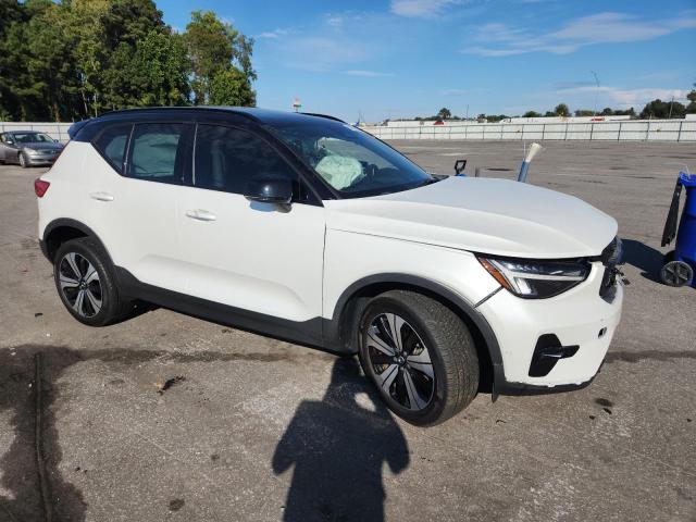 Photo 4 from auction – 2023 VOLVO XC40 RECHA with VIN YV4ED3UL0P2107433