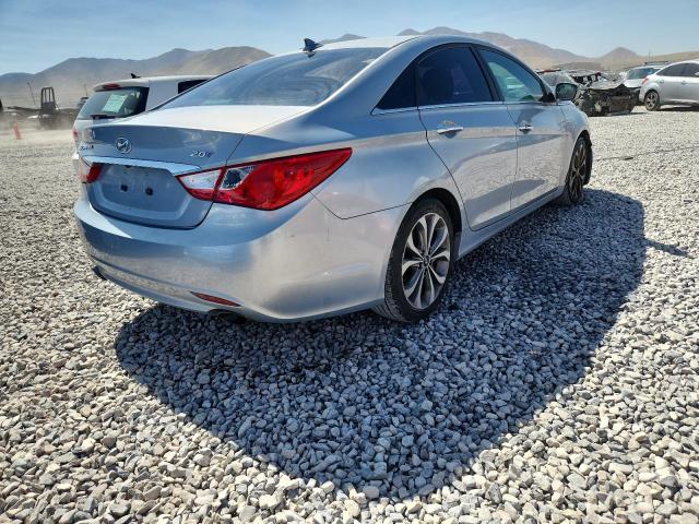 Photo 3 from auction – 2013 HYUNDAI SONATA SE with VIN 5NPEC4AB8DH591823