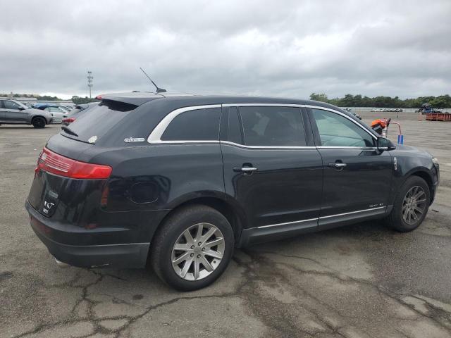 Photo 3 from auction – 2018 LINCOLN MKT with VIN 2LMHJ5NKXJBL01981