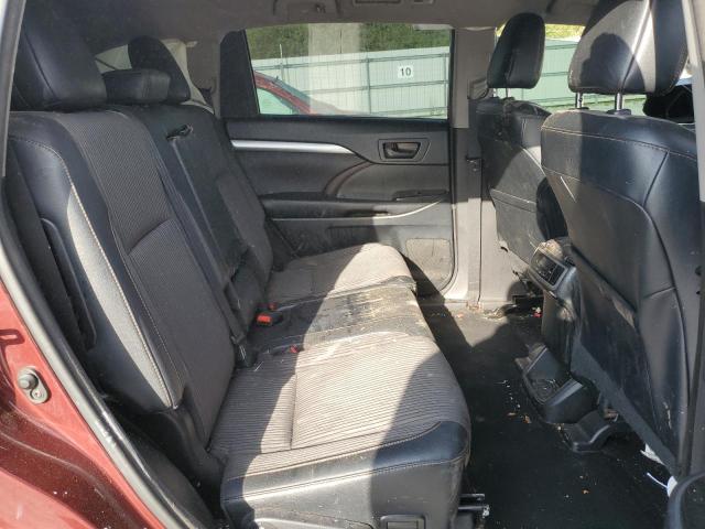 Фото 11 с аукциона – 2017 TOYOTA HIGHLANDER LE с VIN 5TDZZRFH3HS227447