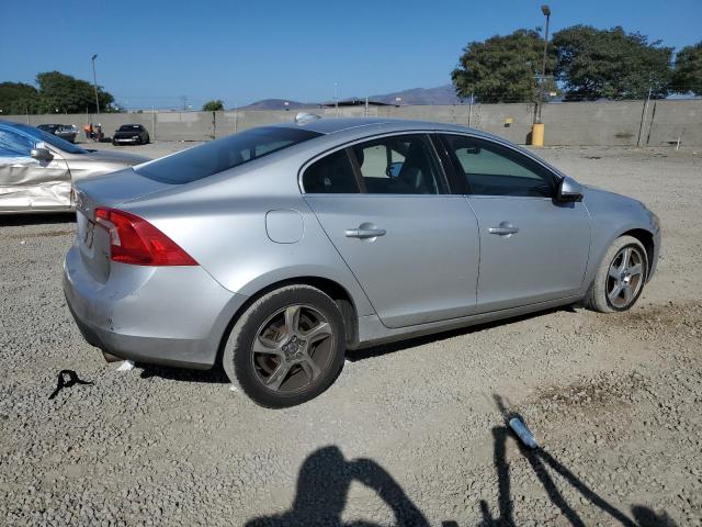 Photo 3 from auction – 2012 VOLVO S60 T5 with VIN YV1622FS1C2102533