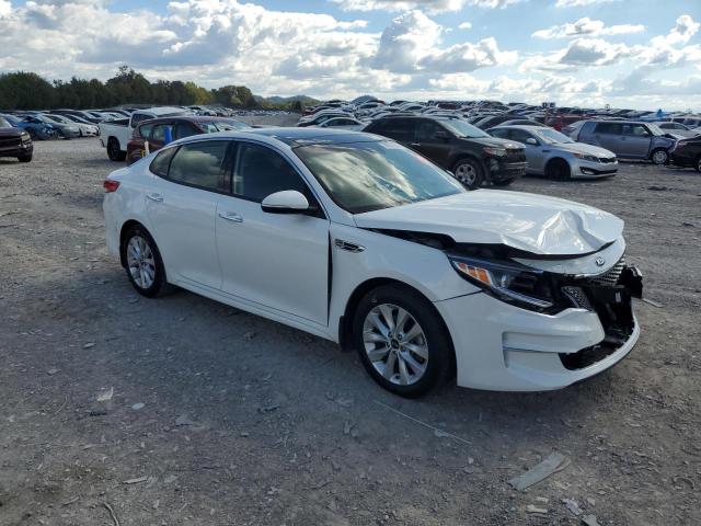 Photo 4 from auction – 2016 KIA OPTIMA EX with VIN 5XXGU4L34GG070562