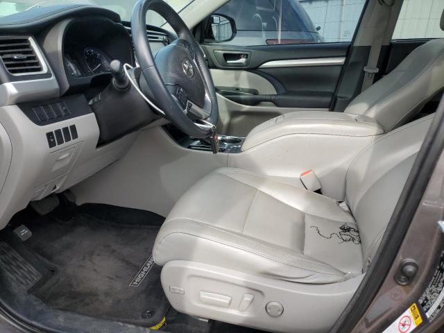 Photo 7 from auction – 2016 TOYOTA HIGHLANDER with VIN 5TDJKRFH6GS263309