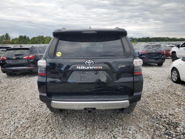 Photo 6 from auction – 2018 TOYOTA 4RUNNER SR with VIN JTEBU5JR1J5530095
