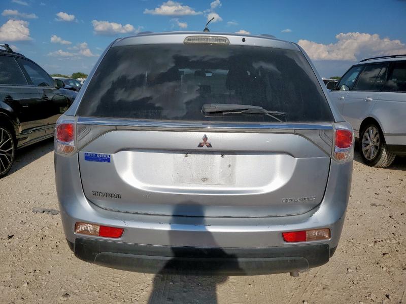 Photo 6 from auction – 2014 MITSUBISHI OUTLANDER with VIN JA4AD2A34EZ007253
