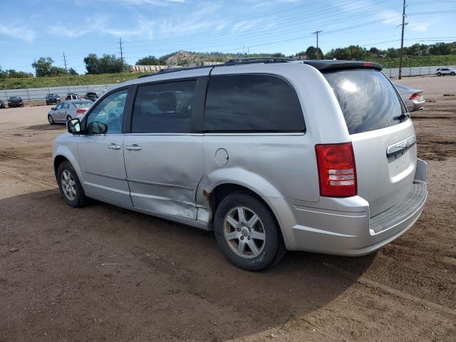 Photo 2 from auction – 2010 CHRYSLER TOWN & COU with VIN 2A4RR5D12AR324095