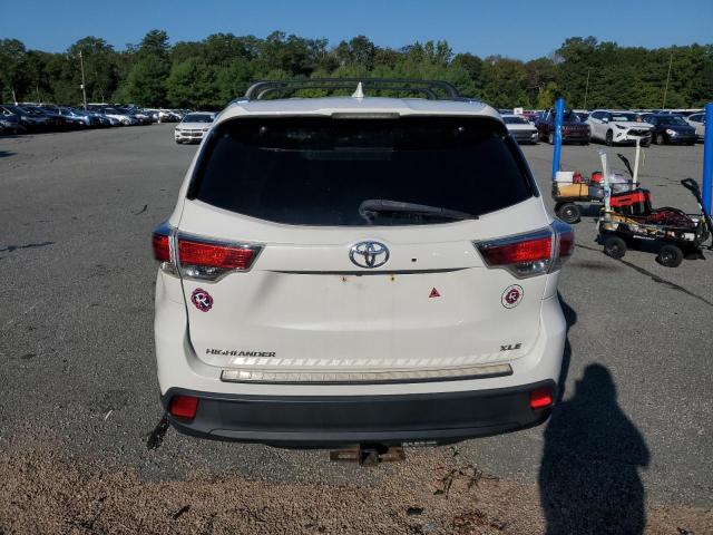 Photo 6 from auction – 2014 TOYOTA HIGHLANDER XLE with VIN 5TDJKRFH5ES023312