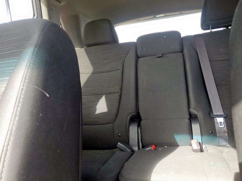 Photo 10 from auction – 2015 KIA SORENTO LX with VIN 5XYKT3A67FG652136