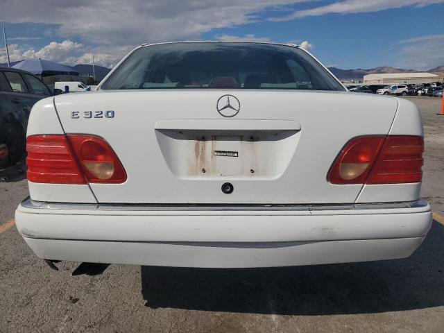 Photo 6 from auction – 1998 MERCEDES-BENZ E 320 with VIN WDBJF65F2WA521273