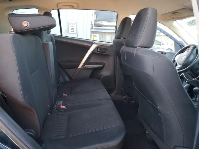 Photo 11 from auction – 2018 TOYOTA RAV4 LE with VIN JTMZFREV0JJ740108