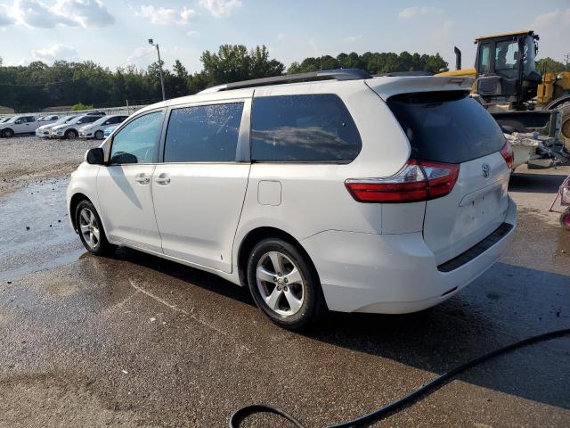 Photo 2 from auction – 2016 TOYOTA SIENNA LE with VIN 5TDKK3DC1GS756260