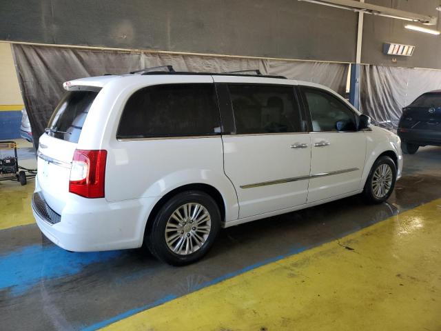 Photo 3 from auction – 2016 CHRYSLER TOWN & COU with VIN 2C4RC1CG8GR305730