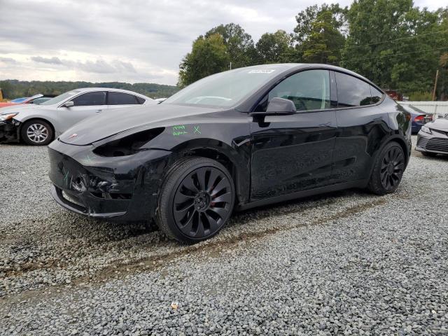 TESLA MODEL Y 2024 مع رقم تعريف المركبة 7SAYGDEF7RA307845 - صورة من المزاد