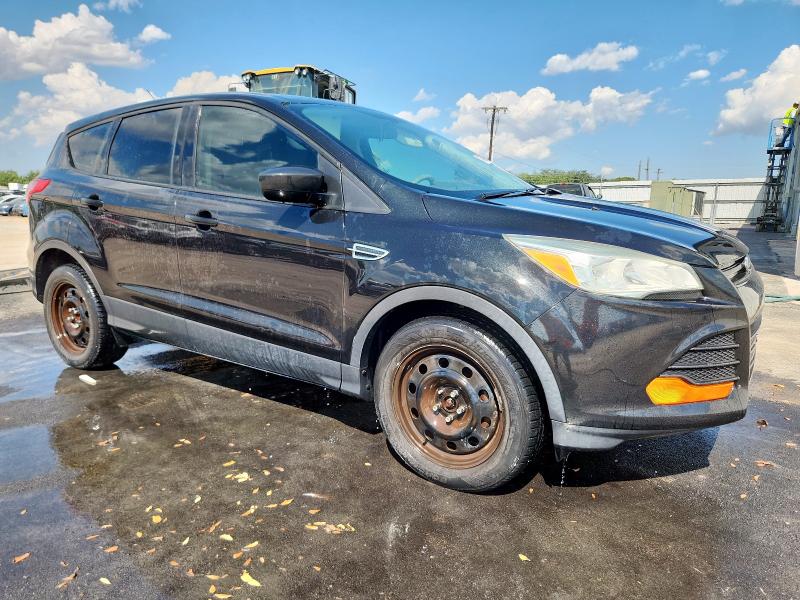 Photo 4 from auction – 2015 FORD ESCAPE S with VIN 1FMCU0F74FUC78385