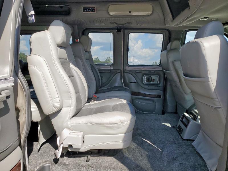 Photo 11 from auction – 2011 GMC SAVANA RV with VIN 1GDS7DC49B1117899