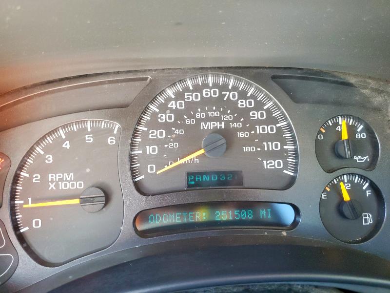 Photo 9 from auction – 2005 CHEVROLET SILVERADO with VIN 1GCEC14T05Z257279