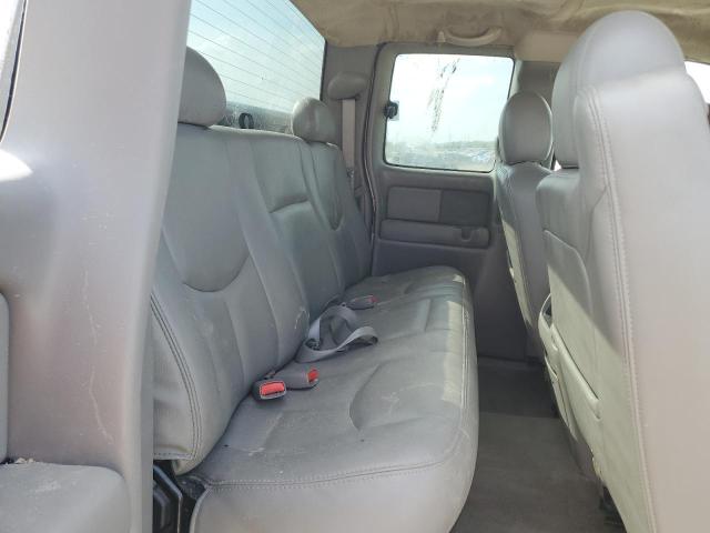 Photo 10 from auction – 2004 GMC NEW SIERRA with VIN 2GTEK19TX41229475