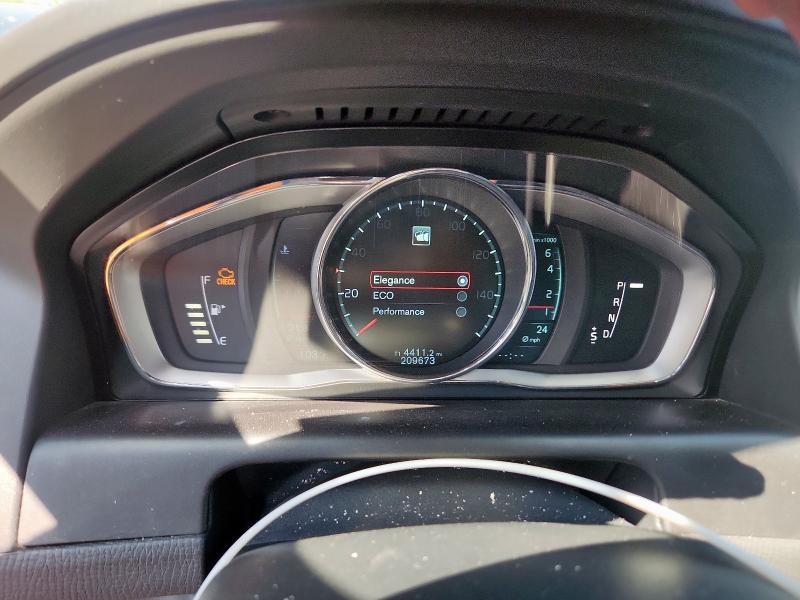 Photo 9 from auction – 2015 VOLVO XC60 T5 with VIN YV426MDB9F2555100