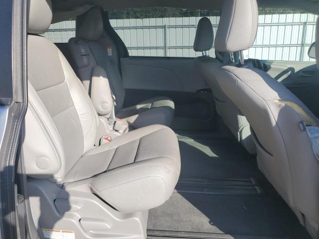 Photo 11 from auction – 2016 TOYOTA SIENNA XLE with VIN 5TDYK3DC6GS744986