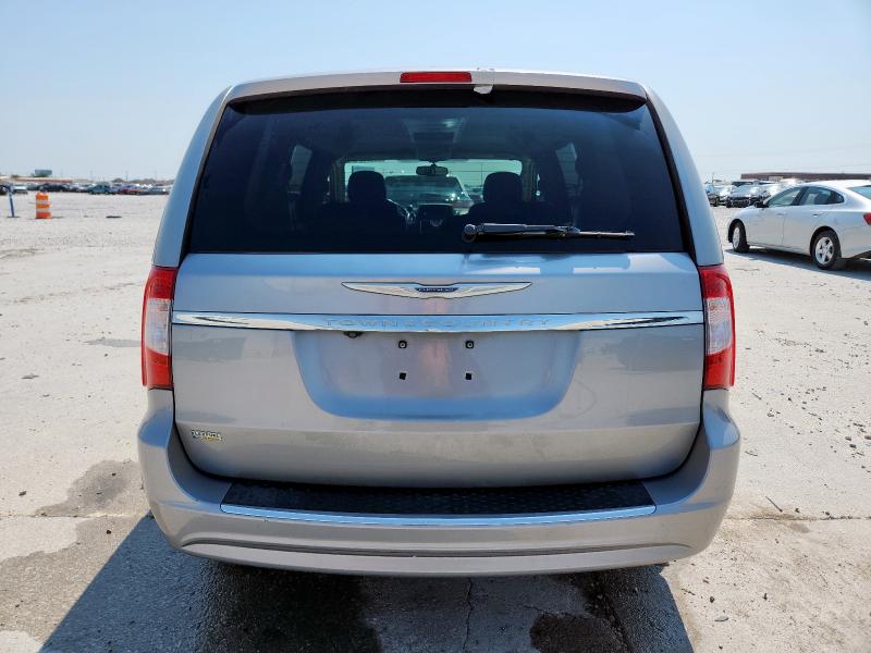 Photo 6 from auction – 2016 CHRYSLER TOWN & COU with VIN 2C4RC1BG1GR214137
