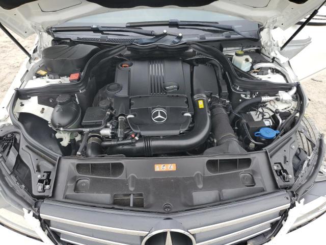 Photo 11 from auction – 2014 MERCEDES-BENZ C 250 with VIN WDDGF4HB4EA964098