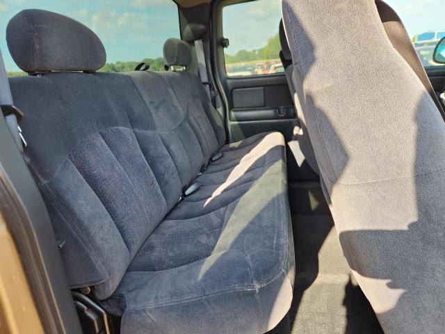 Photo 10 from auction – 2001 CHEVROLET SILVERADO C1500 with VIN 2GCEC19T411115612