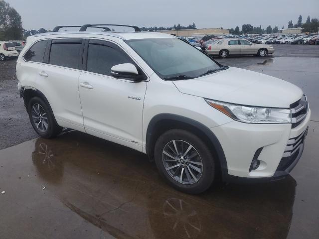 Photo 4 from auction – 2018 TOYOTA HIGHLANDER with VIN 5TDJGRFH1JS045884