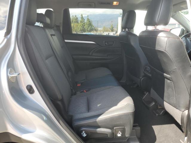 Photo 10 from auction – 2019 TOYOTA HIGHLANDER LE with VIN 5TDZZRFH6KS359285