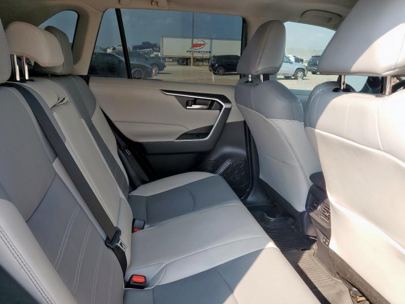 Photo 10 from auction – 2021 TOYOTA RAV4 XLE P with VIN 2T3C1RFV4MC086594