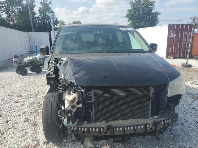 Photo 5 from auction – 2015 CHRYSLER TOWN & COU with VIN 2C4RC1BG4FR695273