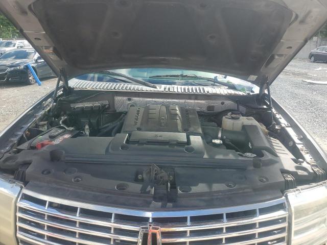 Photo 12 from auction – 2014 LINCOLN NAVIGATOR with VIN 5LMJJ2H52EEL03880