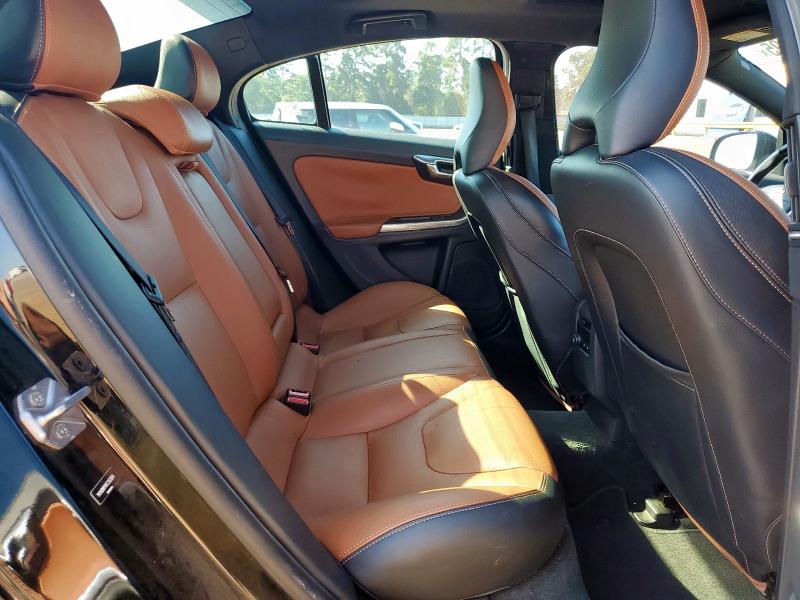 Photo 10 from auction – 2015 VOLVO S60 PLATIN with VIN YV149MFM1F2363004