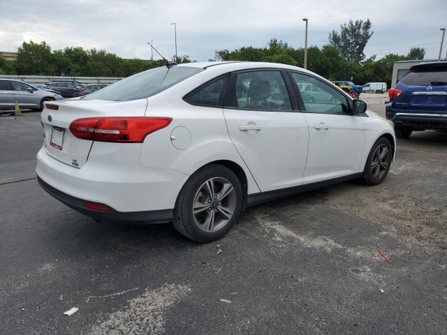 Photo 3 from auction – 2016 FORD FOCUS SE with VIN 1FADP3FE6GL371308