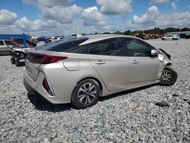 Photo 3 from auction – 2018 TOYOTA PRIUS PRIM with VIN JTDKARFP0J3075098