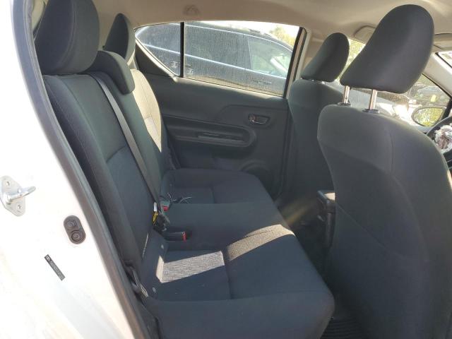 Photo 10 from auction – 2018 TOYOTA PRIUS C with VIN JTDKDTB33J1607690
