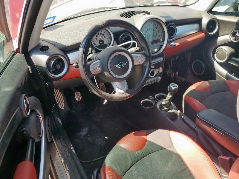 Photo 8 from auction – 2009 MINI COOPER S with VIN WMWMF73509TT99940