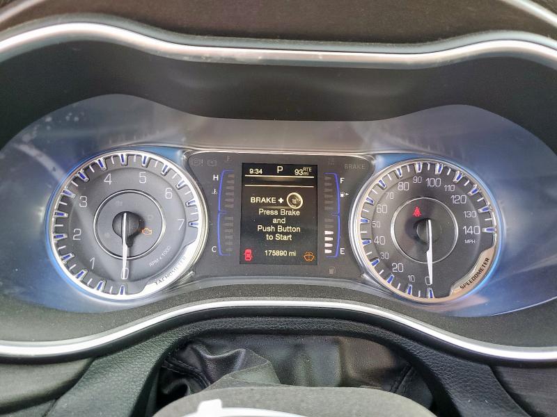 Photo 9 from auction – 2016 CHRYSLER 200 LIMITE with VIN 1C3CCCAB3GN185085