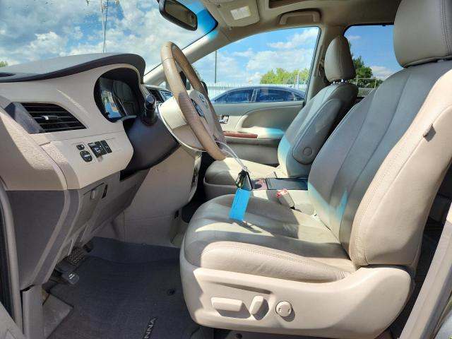 Photo 7 from auction – 2014 TOYOTA SIENNA XLE with VIN 5TDYK3DC4ES415104