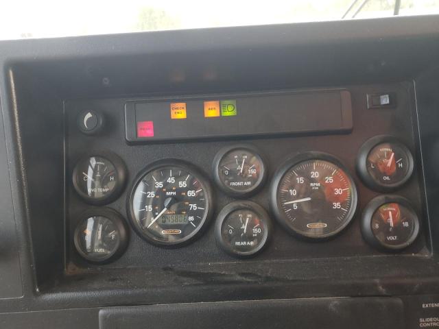 Photo 8 from auction – 2004 FREIGHTLINER CHASSIS X with VIN 4UZAAHBV04CN28582