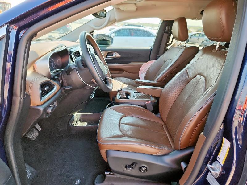 Photo 7 from auction – 2017 CHRYSLER PACIFICA L with VIN 2C4RC1GG4HR591720