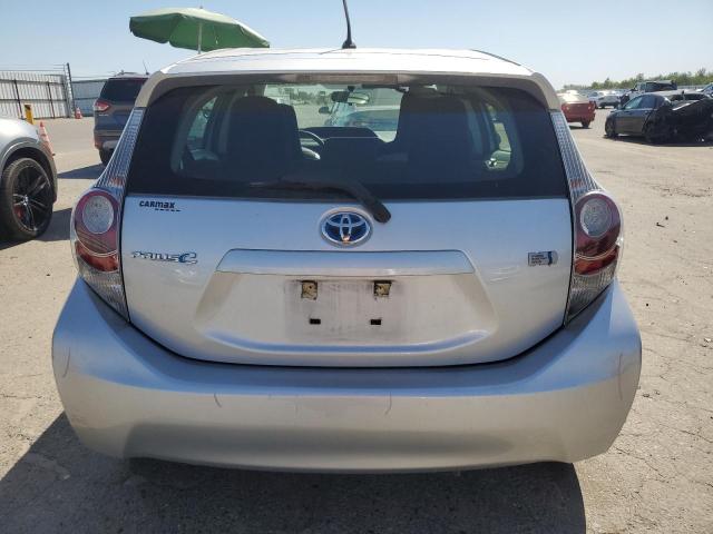 Photo 6 from auction – 2014 TOYOTA PRIUS C with VIN JTDKDTB32E1558827