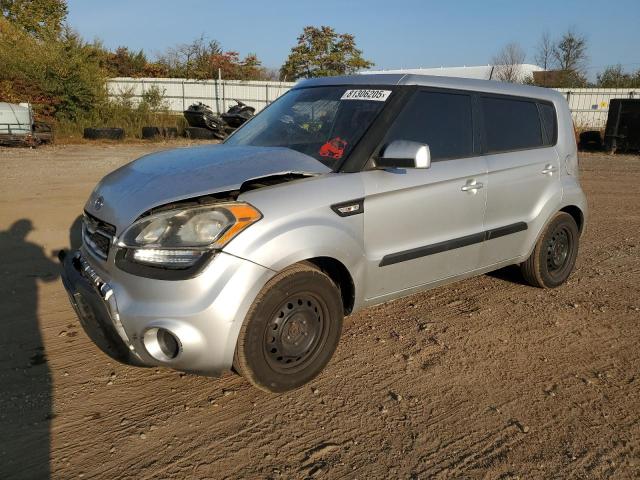 KIA SOUL 2013 with VIN KNDJT2A58D7529470 - Photo from auction