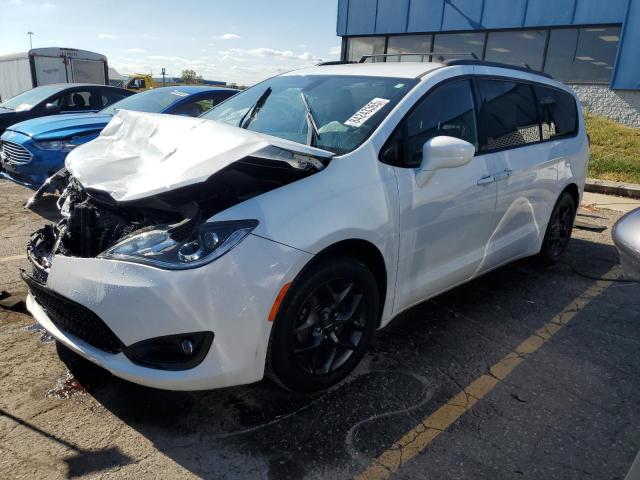 CHRYSLER PACIFICA T 2018 with VIN 2C4RC1EG7JR332566 - Photo from auction
