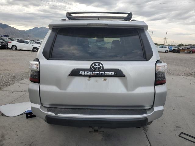 Photo 6 from auction – 2015 TOYOTA 4RUNNER SR with VIN JTEBU5JRXF5243412