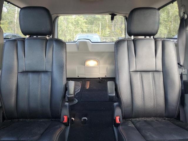 Photo 10 from auction – 2016 CHRYSLER TOWN & COU with VIN 2C4RC1CG2GR252393